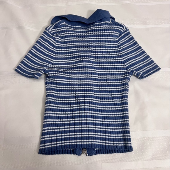 💖 Forever 21 Zip Up Striped Top - Picture 2 of 3